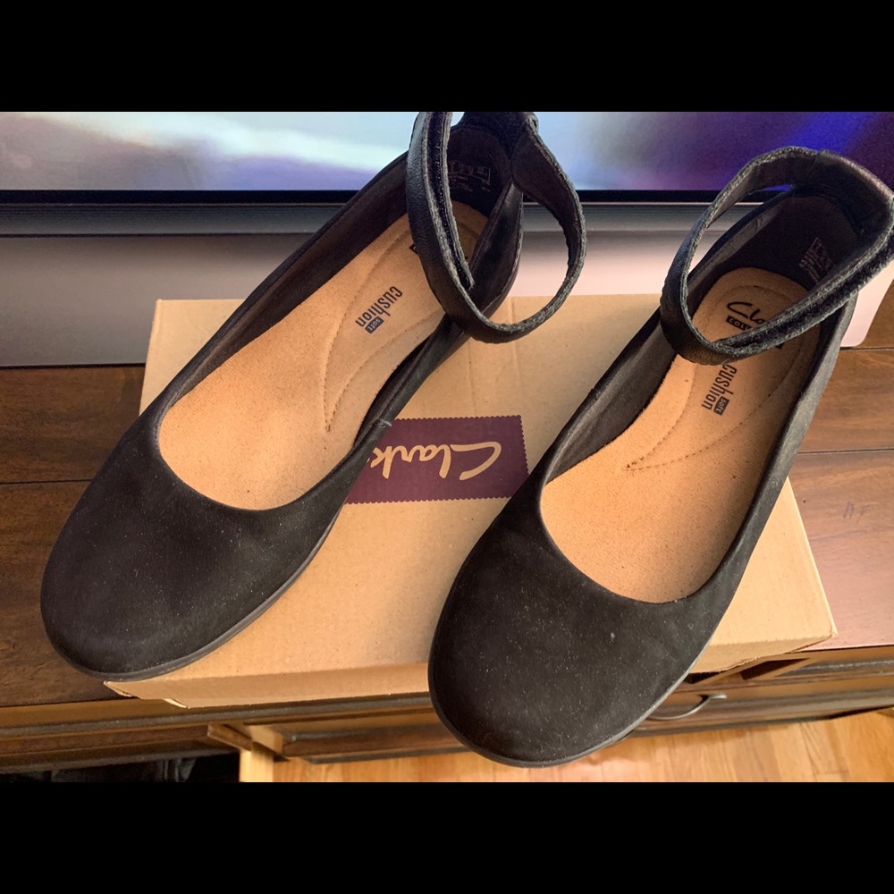 Clark’s Black Flats
